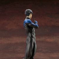 DC028_nightwing_0824_3.jpg