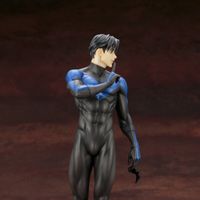 DC028_nightwing_0905_4.jpg