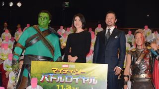 天海祐希、黒ロングドレスで登場!『マイティ・ソー バトルロイヤル』イベント