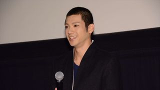 山田裕貴、丸刈りで登場！