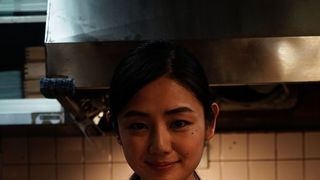 片山萌美、エプロン姿が素敵！ドラマ「居酒屋ぼったくり」【9枚】