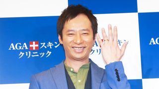 再々婚のいしだ壱成、左手の薬指に結婚指輪！「AGAスキンクリニック発毛大使就任記者発表」