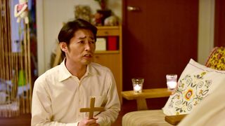 “ロミオ”安田顕！『家に帰ると妻が必ず死んだふりをしています。』