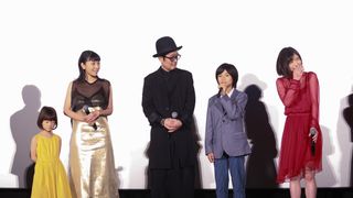 “家族”が勢ぞろい!『万引き家族』公開記念舞台あいさつ