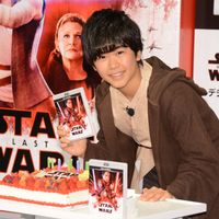 鈴木福、14歳の誕生日!『スター・ウォーズ/最後のジェダイ』MovieNEX父の日イベント