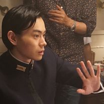 菅田将暉の真剣なまなざし!映画『アルキメデスの大戦』メイキング写真