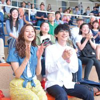 【3枚】映画『あのコの、トリコ。』吉沢亮&新木優子の仲良しデートショット