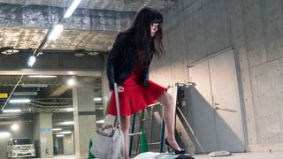 土屋太鳳、芳根京子を踏みつける！『累－かさね－』場面写真