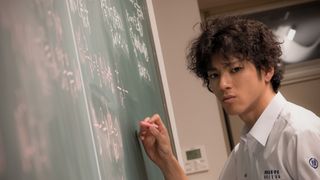 山田裕貴の真剣なまなざし!『あの頃、君を追いかけた』新場面写真
