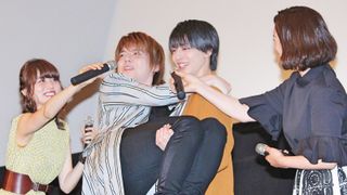 高杉真宙、内田雄馬をお姫様だっこ！