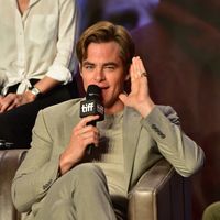 Outlaw_King_PC__credit_Rodin_Eckenroth_WireImageGetty_for_TIFF_01.jpg