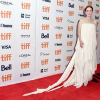 Gloria_Bell_RC__credit_George_Pimentel_WireImageGetty_for_TIFF_04.jpg