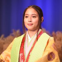 広瀬アリス、十二単姿が麗しい!柳楽優弥も和装に『映画ドラえもん のび太の月面探査記』製作発表