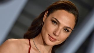 スタイル抜群のワンダーウーマン!ガル・ガドット画像集【全20枚】