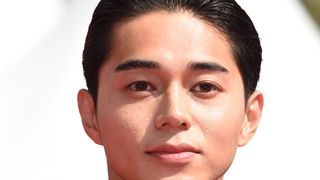 東出昌大、オールバックも似合う!