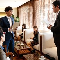 2代目バチェラー・小柳津林太郎「リーガルV」にゲスト出演!