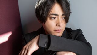 ミステリアス感漂う【山田孝之インタビューカット集】