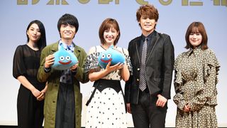 本田翼、スライムと記念撮影!ドラマ「ゆうべはお楽しみでしたね」制作発表会見