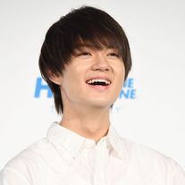 佐野勇斗の弾ける笑顔!「スニーカーベストドレッサー賞2019」授賞式