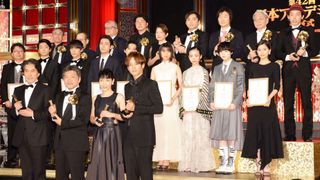 松坂桃李、安藤サクラら受賞者たちが笑顔で勢ぞろい!
