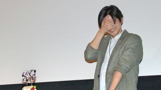 バースデー祝福に照れまくる下野紘『クロノス・ジョウンターの伝説』公開記念舞台あいさつ