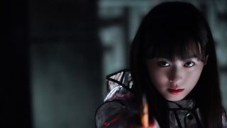 “まいんちゃん”福原遥、美しき殺人鬼に!映画『羊とオオカミの恋と殺人』衝撃カット