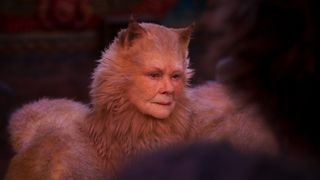 ジュディ・デンチが猫化！映画『キャッツ』場面写真