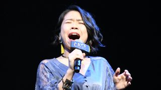 歌手・高橋あず美、『キャッツ』名曲を生披露！