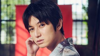 本郷奏多が魅せる大人の色気…！「30th Anniversary 本郷奏多カレンダー2021」先行＆特典カット