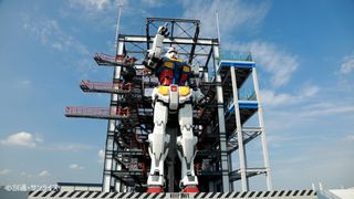 動く実物大ガンダム公開!「GUNDAM FACTORY YOKOHAMA」