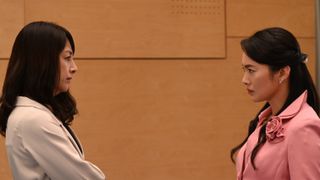 櫻井淳子をにらみつける仲間由紀恵…ドラマ「24 JAPAN」第5話