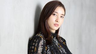 土屋太鳳、可憐で美しい!映画『鳩の撃退法』インタビューカット