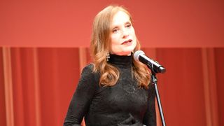 イザベル・ユペール「映画も私たちを必要としている」第34回東京国際映画祭オープニングセレモニー