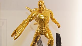 限定99体、黄金のアイアンマン！「MARVEL STORE by SMALL PLANET」グッズ画像＆店内の様子