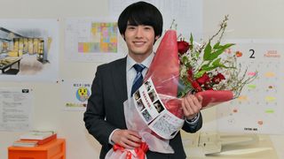 赤楚衛二の晴れやかな表情!映画『チェリまほ THE MOVIE ~30歳まで童貞だと魔法使いになれるらしい~』クランクアップ写真