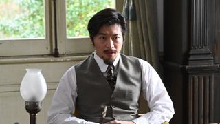 伊藤博文を演じる田中圭の真剣な表情!SPドラマ「津田梅子~お札になった留学生~」場面カット