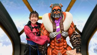 フリント&結婚相手のラブラブ2ショット!?「ツーカイザー×ゴーカイジャー」場面写真