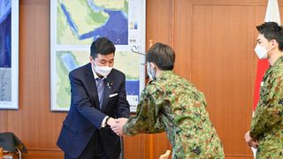 町田啓太&佐野勇斗、表敬訪問の様子