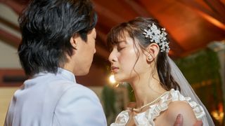玲花様がキス寸前…「仮面ライダーサーベラ&仮面ライダーデュランダル」場面写真