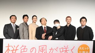 小雪＆田中偉登“母子”、映画『桜色の風が咲く』舞台あいさつに登壇