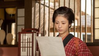 万太郎が来ないかと気にして…「らんまん」第37回の場面写真