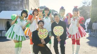 前田敦子がご当地アイドルに?宮藤官九郎、企画・監督・脚本ドラマ「季節のない街」場面写真&オフショット
