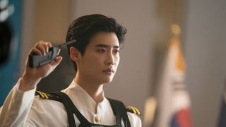 イ・ジョンソクが爆弾魔に！映画『デシベル』場面写真