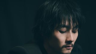 衝撃のスタイル!柳俊太郎撮りおろしインタビューカット<8枚>