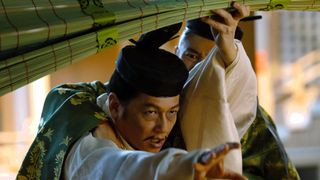 御簾を越える道隆に一条天皇戦慄!「光る君へ」第17回場面写真