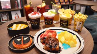 フード＆フォトスポット充実！『デッドプール＆ウルヴァリン』SHIBUYA TSUTAYA コラボカフェ