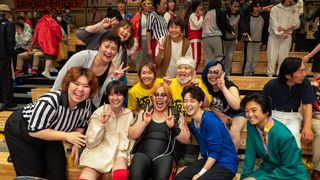 「極悪女王」撮影現場に“レジェンド”ズラリ！笑顔あふれる11枚