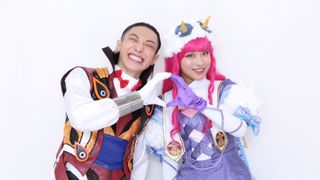 「ゴジュウジャー」ブライダン幹部の仲良しショット!三本木大輔&まるぴ撮り下ろしカット