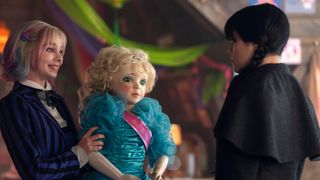ドラマ「ウェンズデー」イーニッドもかわいすぎ！シーズン2場面写真（12枚）