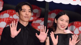 飯豊まりえ、玉城ティナが美麗衣装で登壇!高橋一生主演『岸辺露伴は動かない 懺悔室』公開記念舞台あいさつ